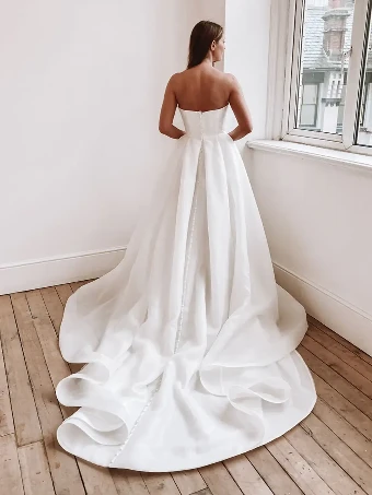 Allure Bridals  L654 #1 thumbnail