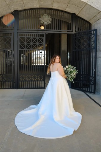 Stella York Style #7601 #18 thumbnail
