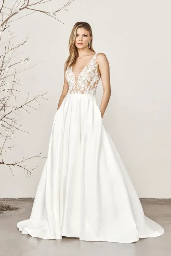 Justin Alexander Sincerity Style #44392 Sale #0 thumbnail